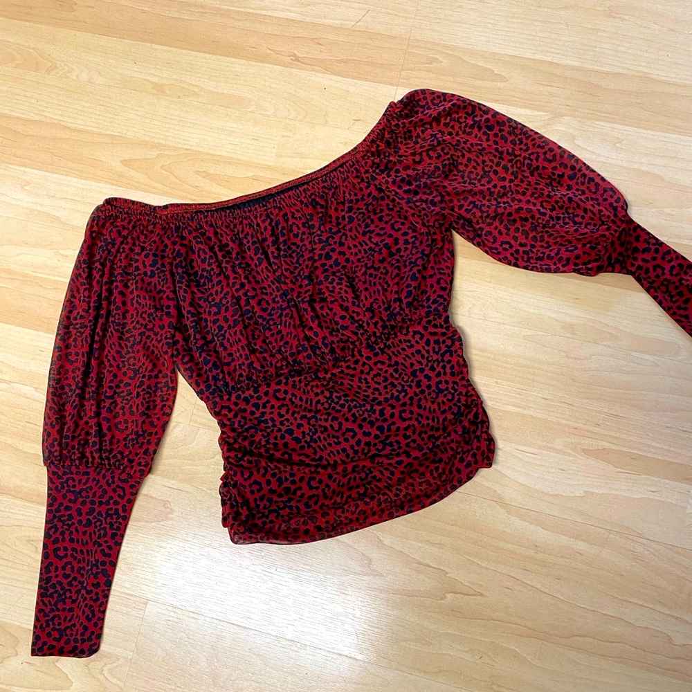 Express Off the Shoulder Cheetah Print Fitted Top